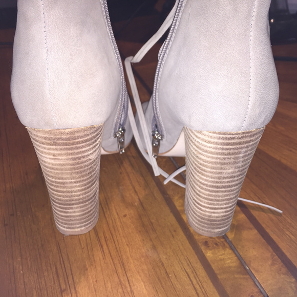 Steve Madden Freeme Bootie - Picture 3 of 3